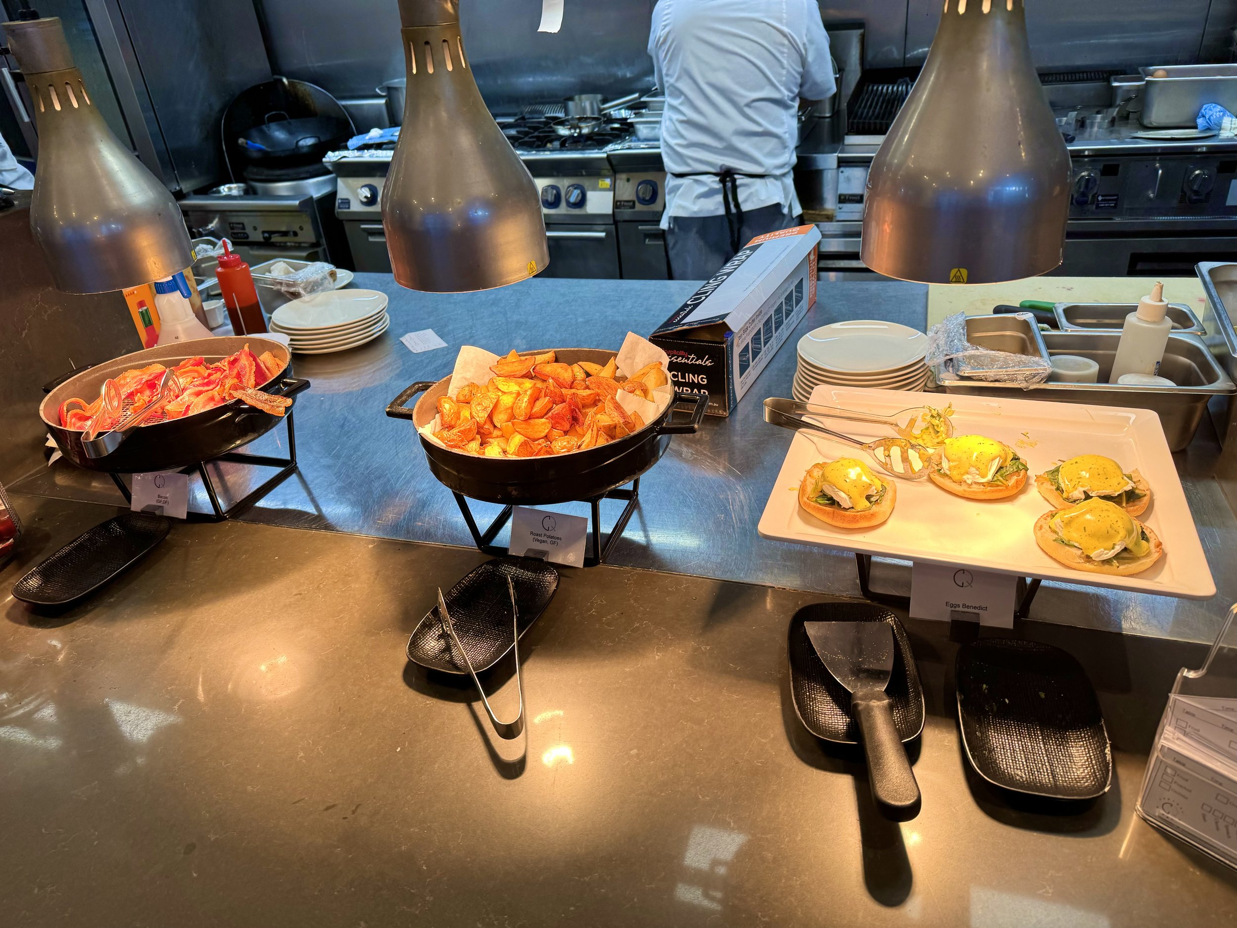 フォーポイントバイシェラトン・シドニー セントラルパーク朝食ビュッフェの温菜