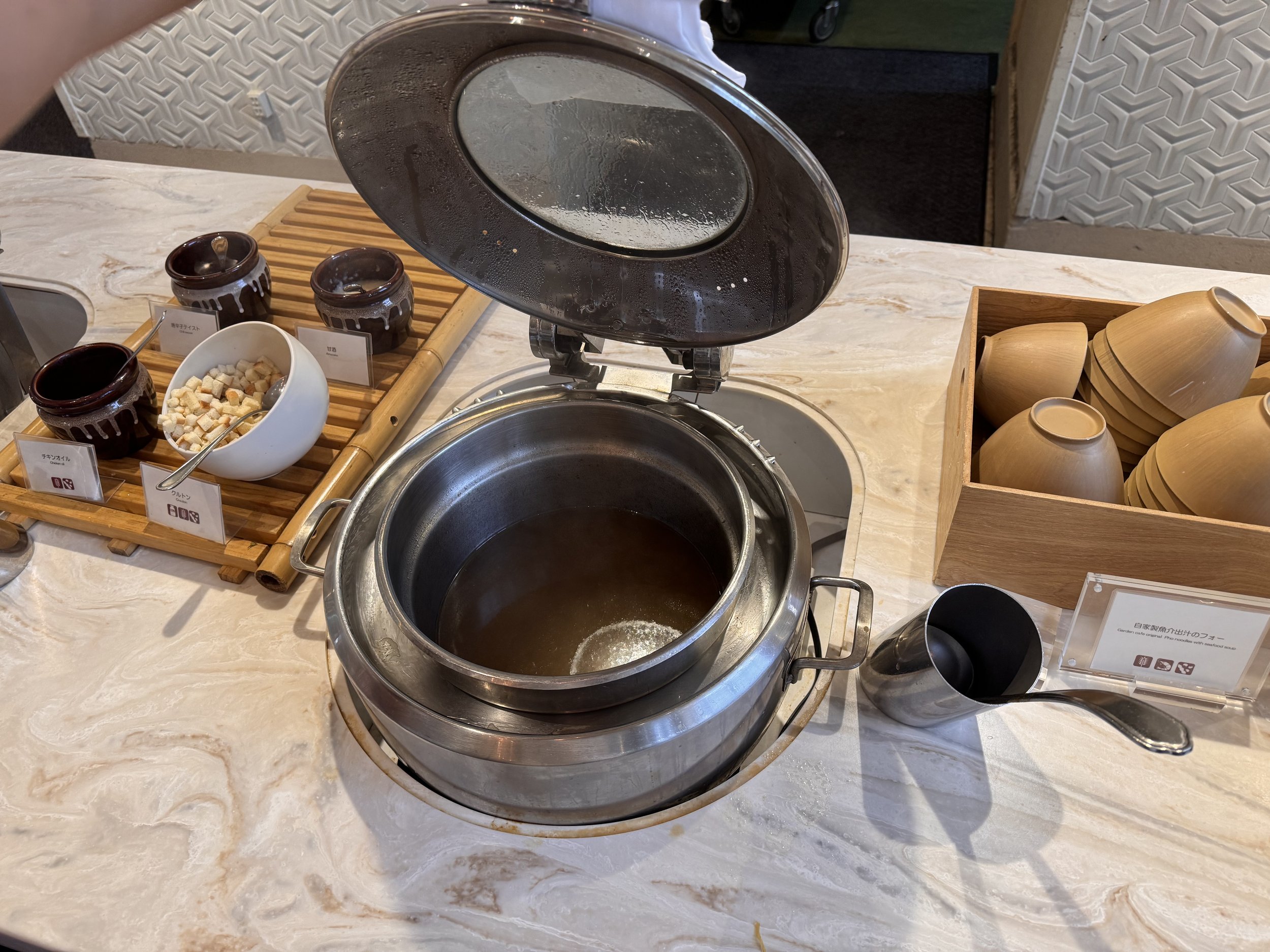 神戸シェラトン ホテル＆タワーズ朝食ビュッフェの味噌汁