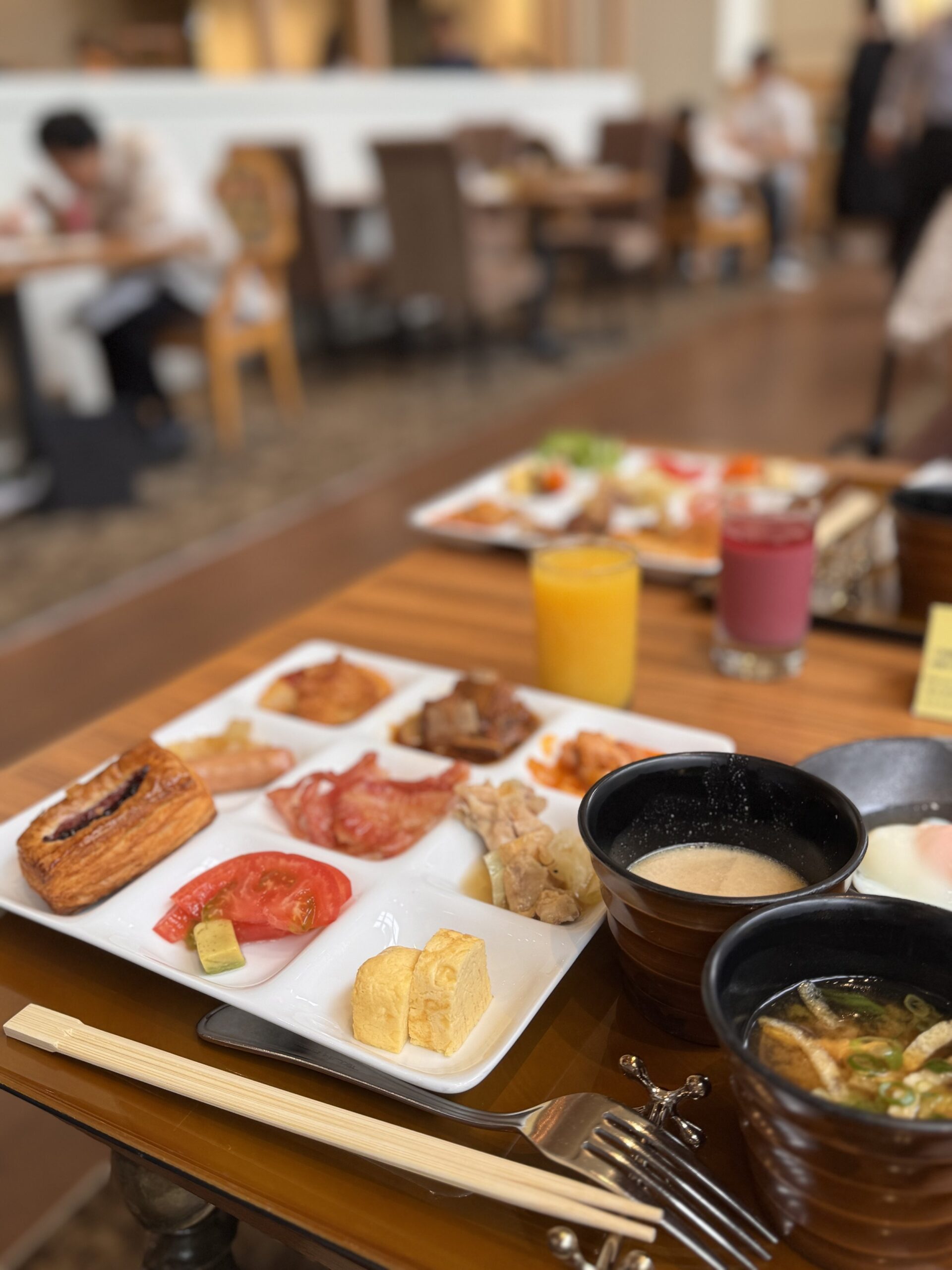  ビュッフェスタイルの朝食でした。久しぶりにお味噌汁を飲んで感動しました🥹 