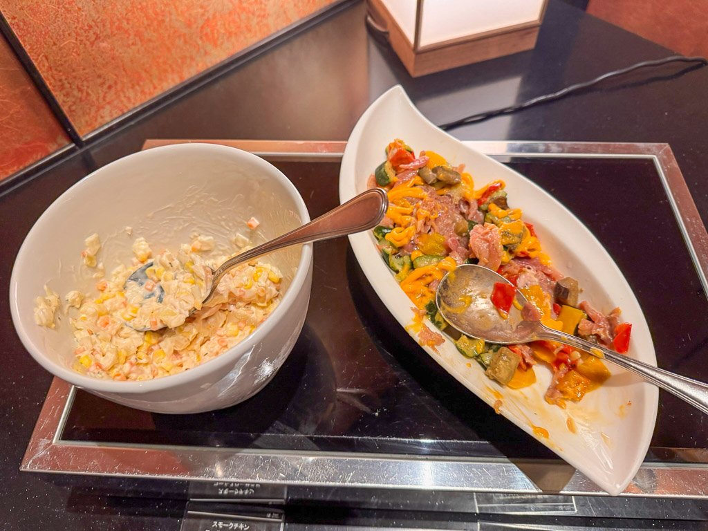 ザ・プリンス京都宝ヶ池のクラブラウンジで食べたサラダ