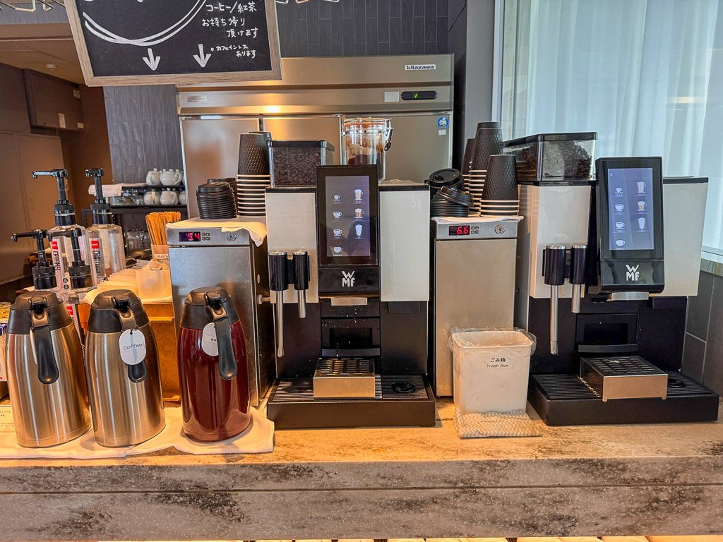 琵琶湖マリオット朝食ビュッフェのコーヒーマシン