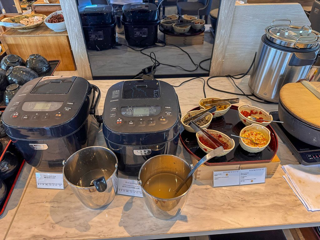 琵琶湖マリオット朝食ビュッフェのご飯とスープ