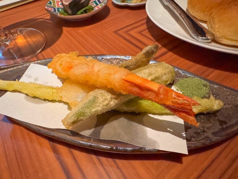 THE-MOMENT GRILL & DININGの天ぷら盛り合わせ