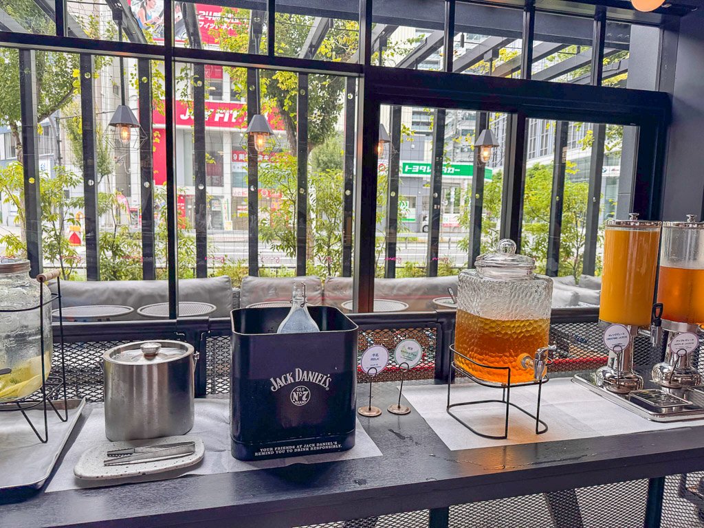 モクシー大阪新梅田の朝食ドリンクとお茶漬け