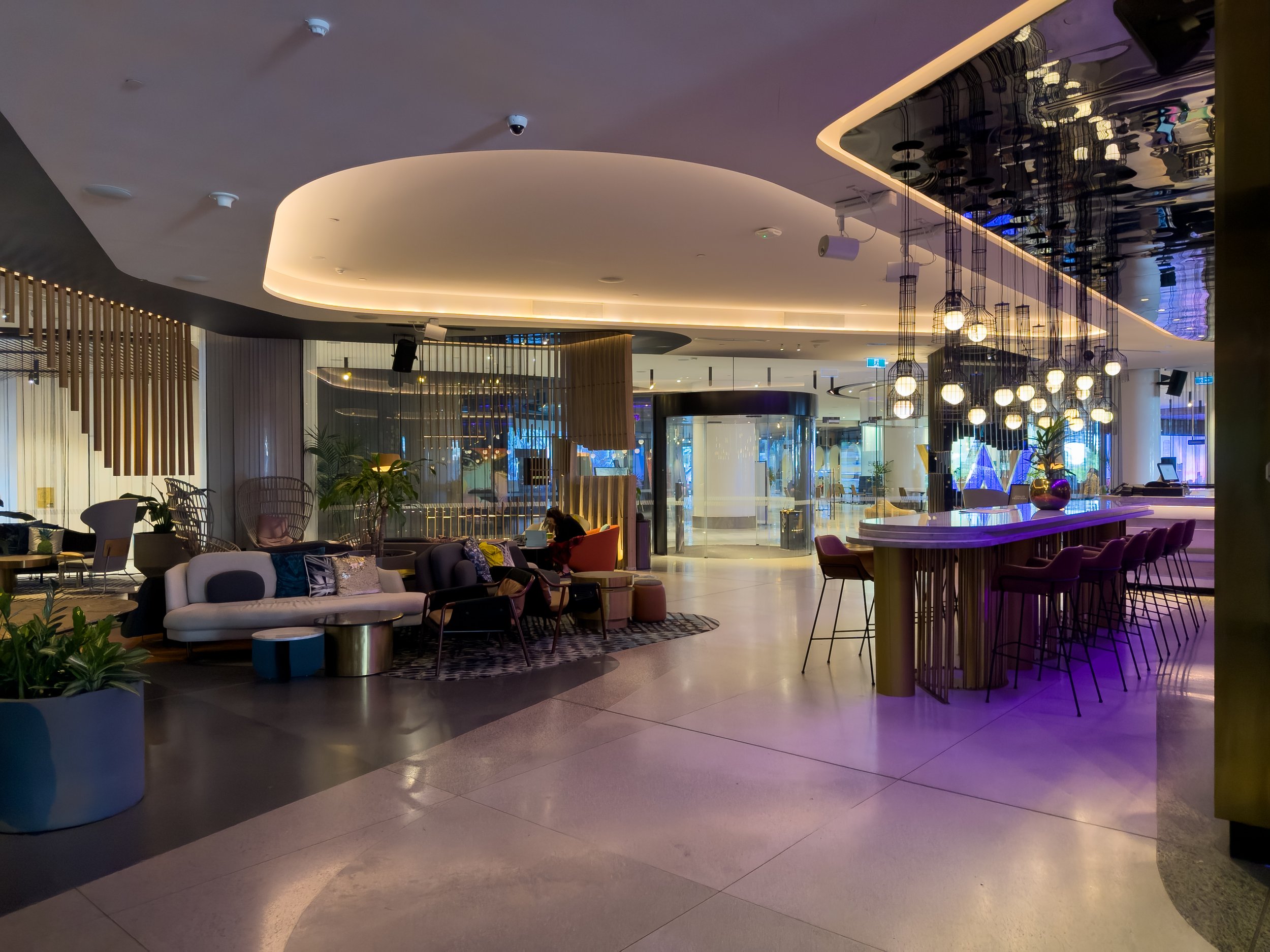  LIVING BAR 