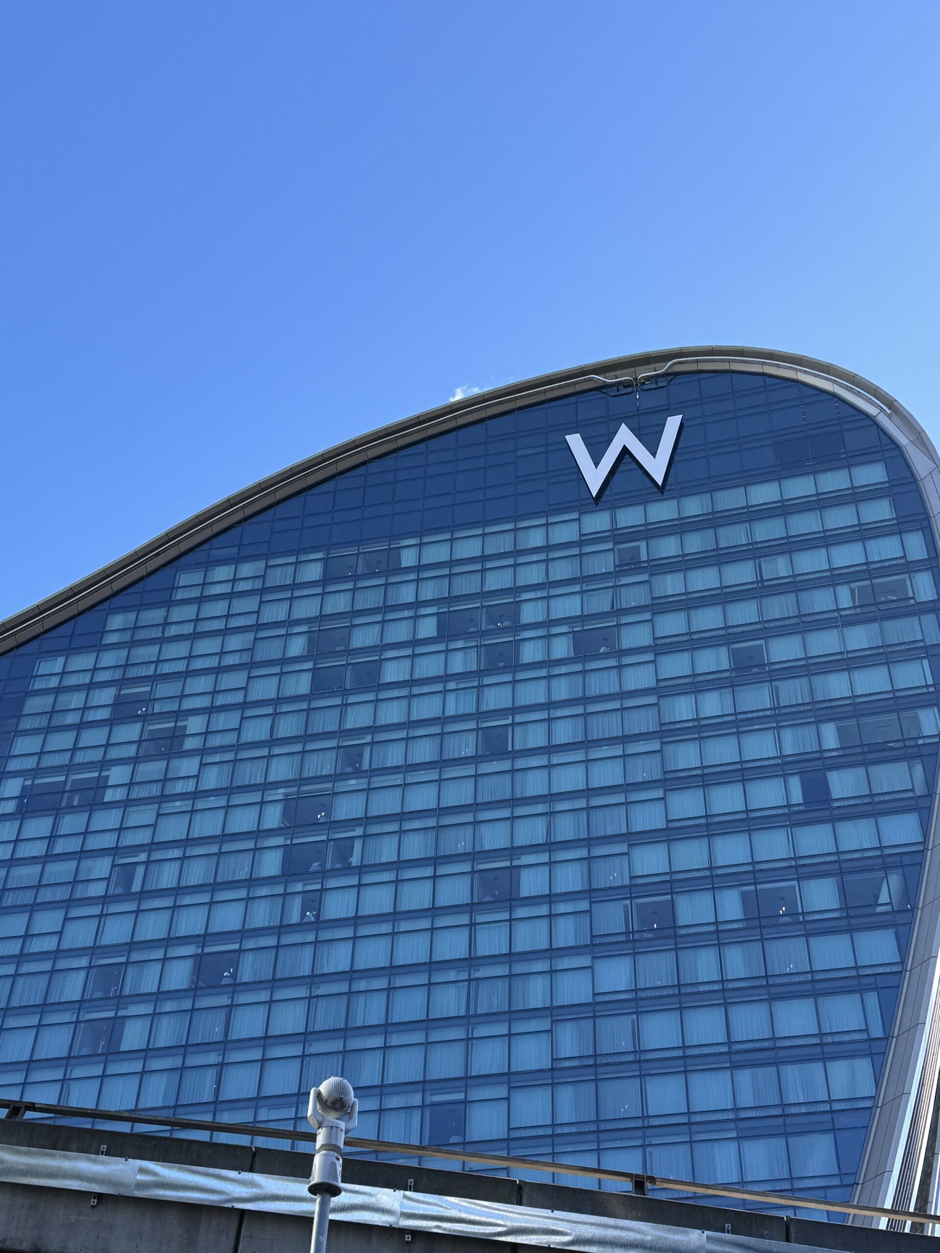 Wシドニーのエントランス