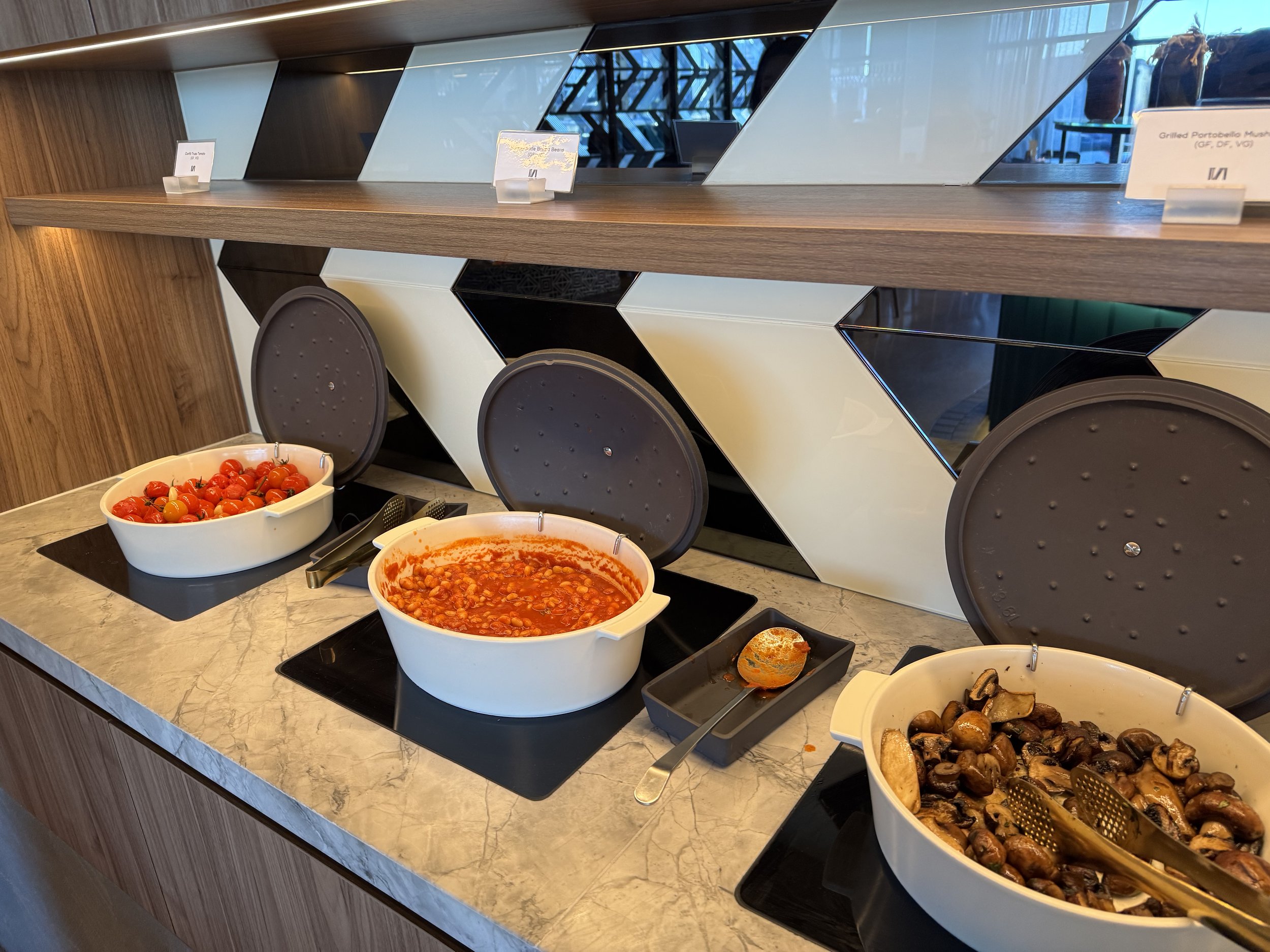  ベーコンやミネストローネとトマト🍅 