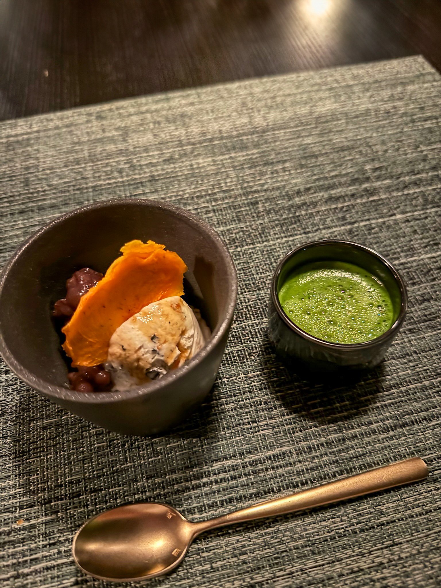 紫翠奈良の和食コースのデザートと抹茶
