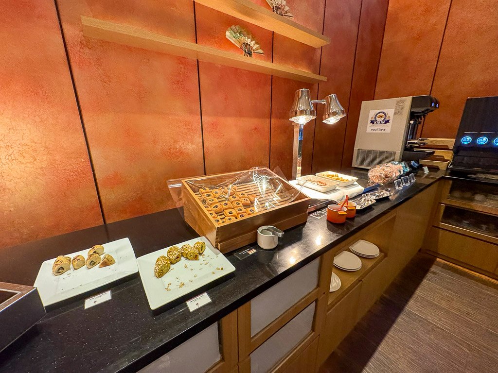 ザ・プリンス京都宝ヶ池クラブラウンジの朝食カウンター