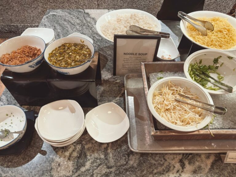 JWマリオット・クアラルンプール朝食ビュッフェの麺料理