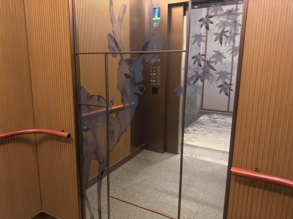 JWマリオット奈良客室階のエレベーター入口