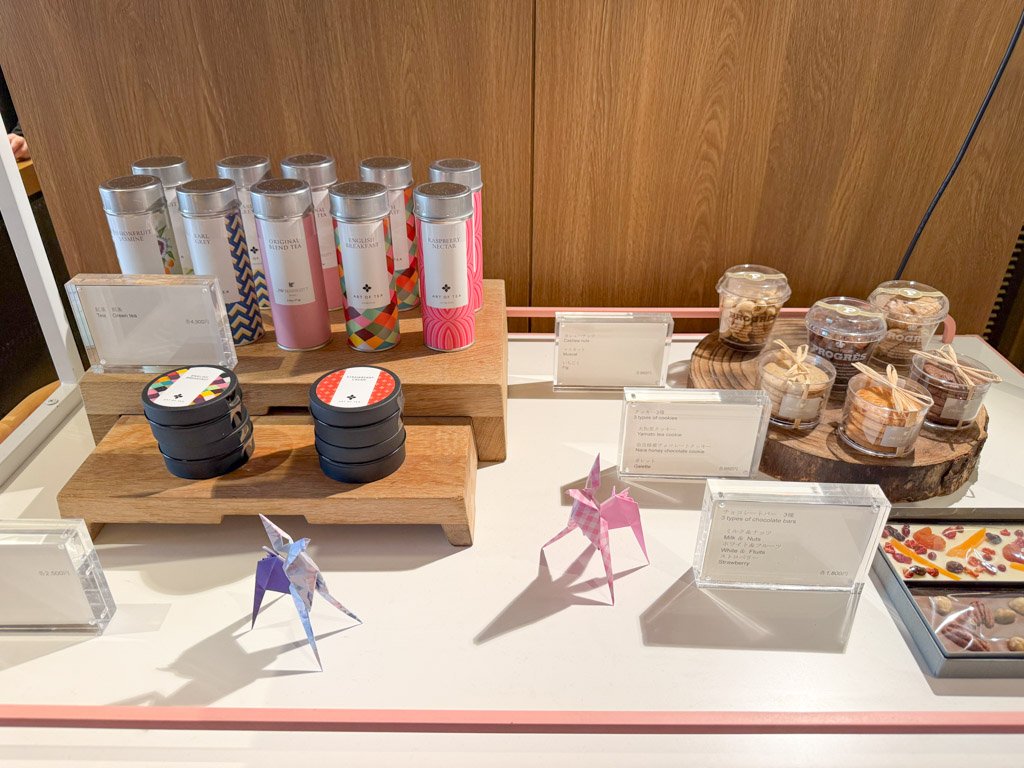 JWマリオット奈良シルクロードのギフトとスイーツ展示