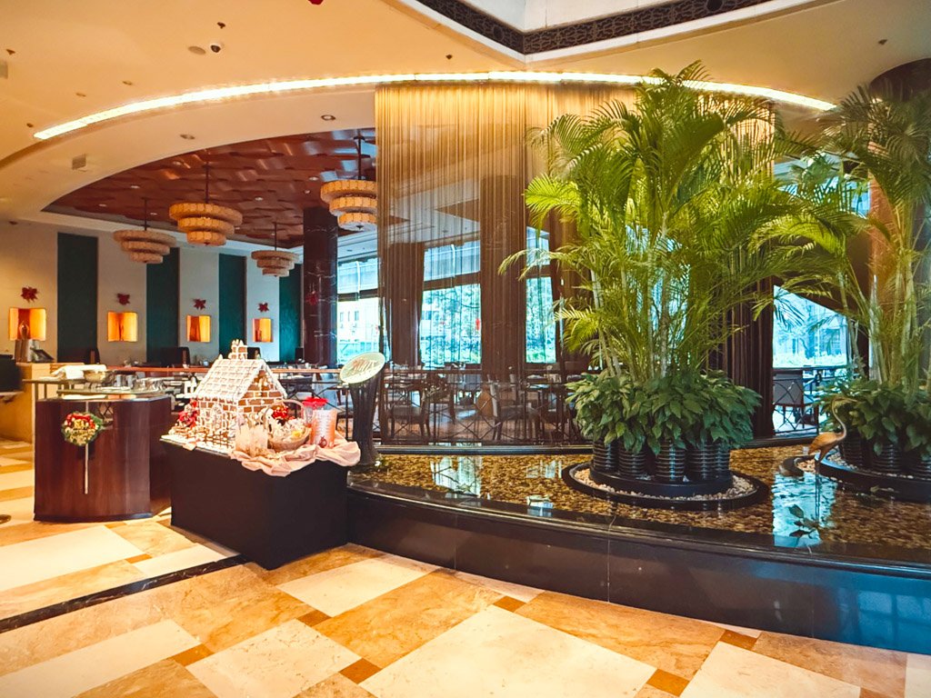 ホンタホテル上海Saints Restaurantの朝食ビュッフェ入口