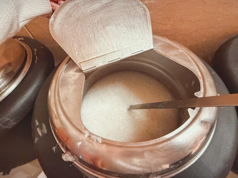 ホンタホテル上海朝食ビュッフェの白粥