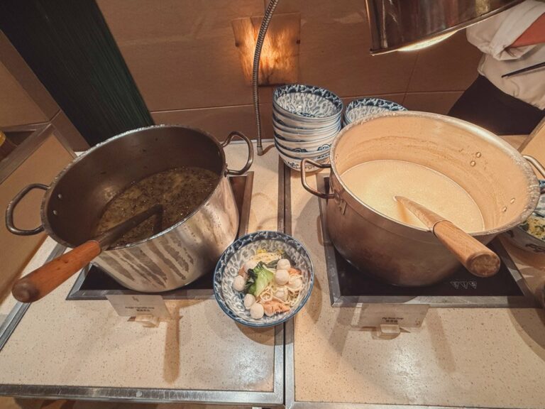 ホンタホテル上海朝食ビュッフェの麺料理コーナー