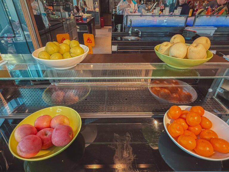 W蘇州朝食ビュッフェのフルーツコーナー