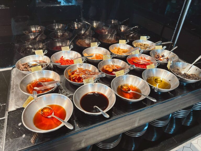 W蘇州朝食ビュッフェのソースコーナー