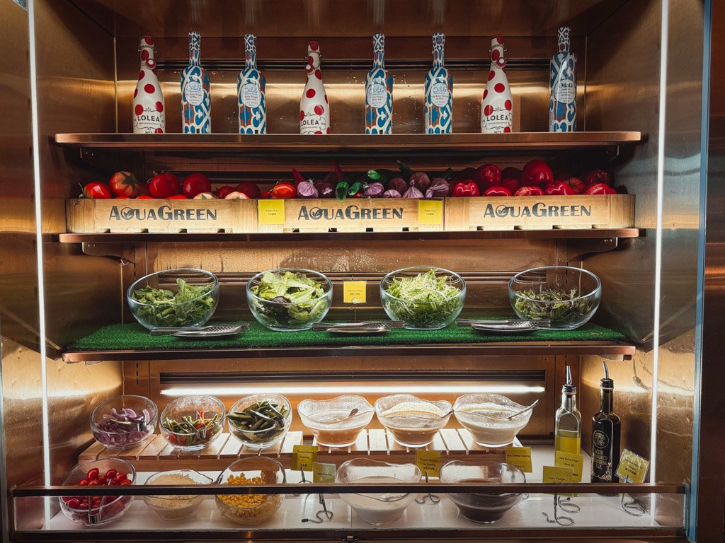 W香港KITCHEN朝食ビュッフェのサラダバー