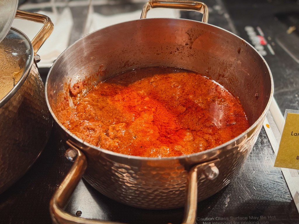 W香港KITCHEN朝食ビュッフェの温菜カレー