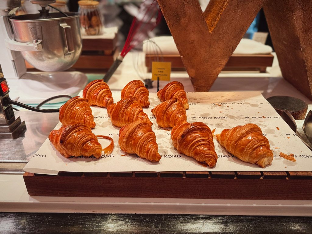 W香港KITCHEN朝食ビュッフェのクロワッサン