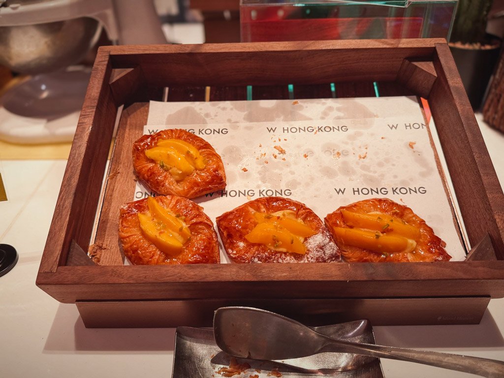 W香港KITCHEN朝食ビュッフェのフルーツデニッシュ