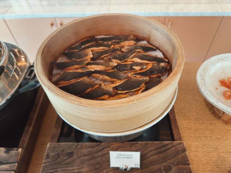 W大阪朝食ビュッフェの味噌汁