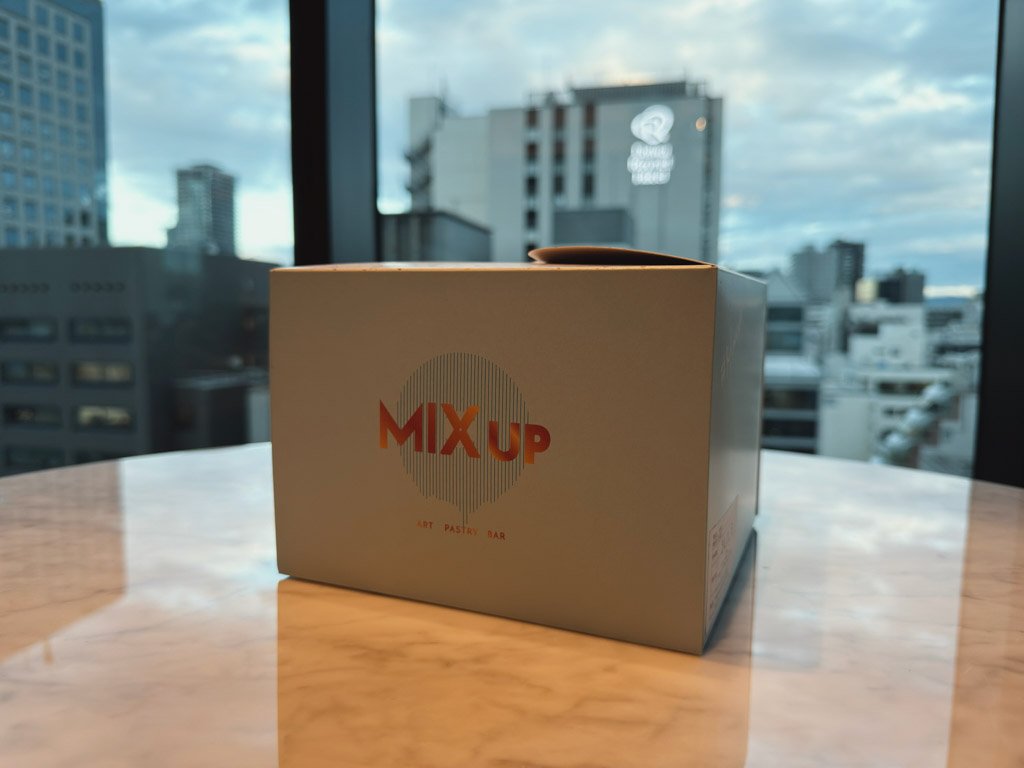 W大阪MIXupのテイクアウトボックス