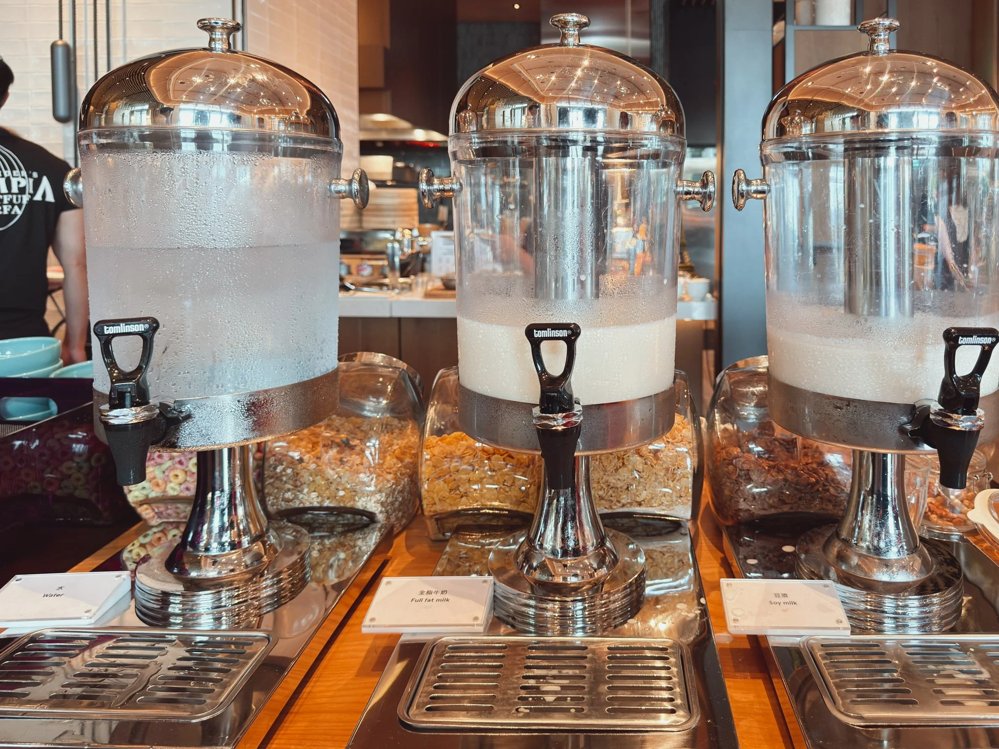 W台北朝食ビュッフェのフルーツジュース