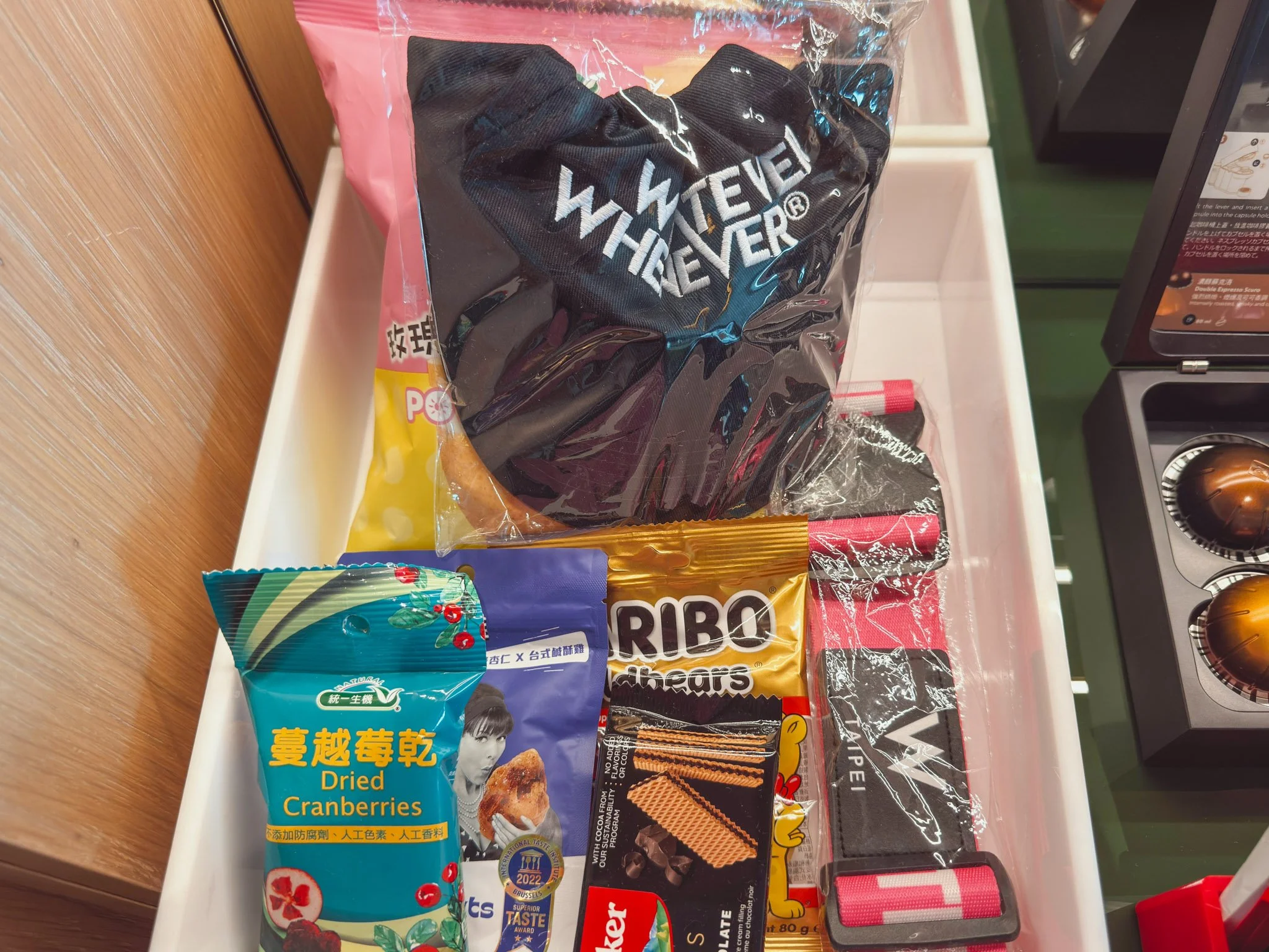 W台北の帽子とスーツケースベルトなどの客室グッズ