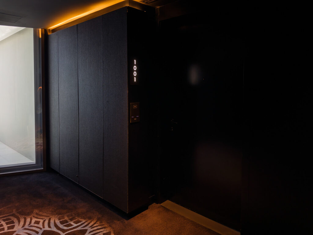 Fantastic Suite 1001号室の入口