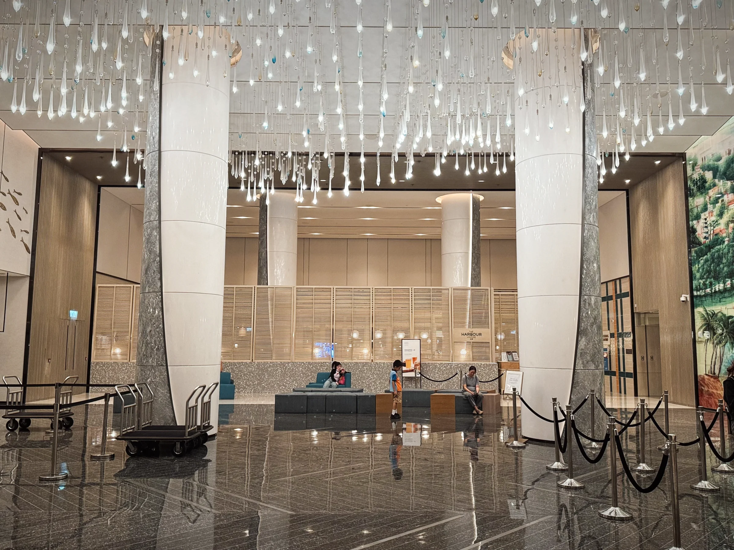 Glass light fixtures throughout the lobby