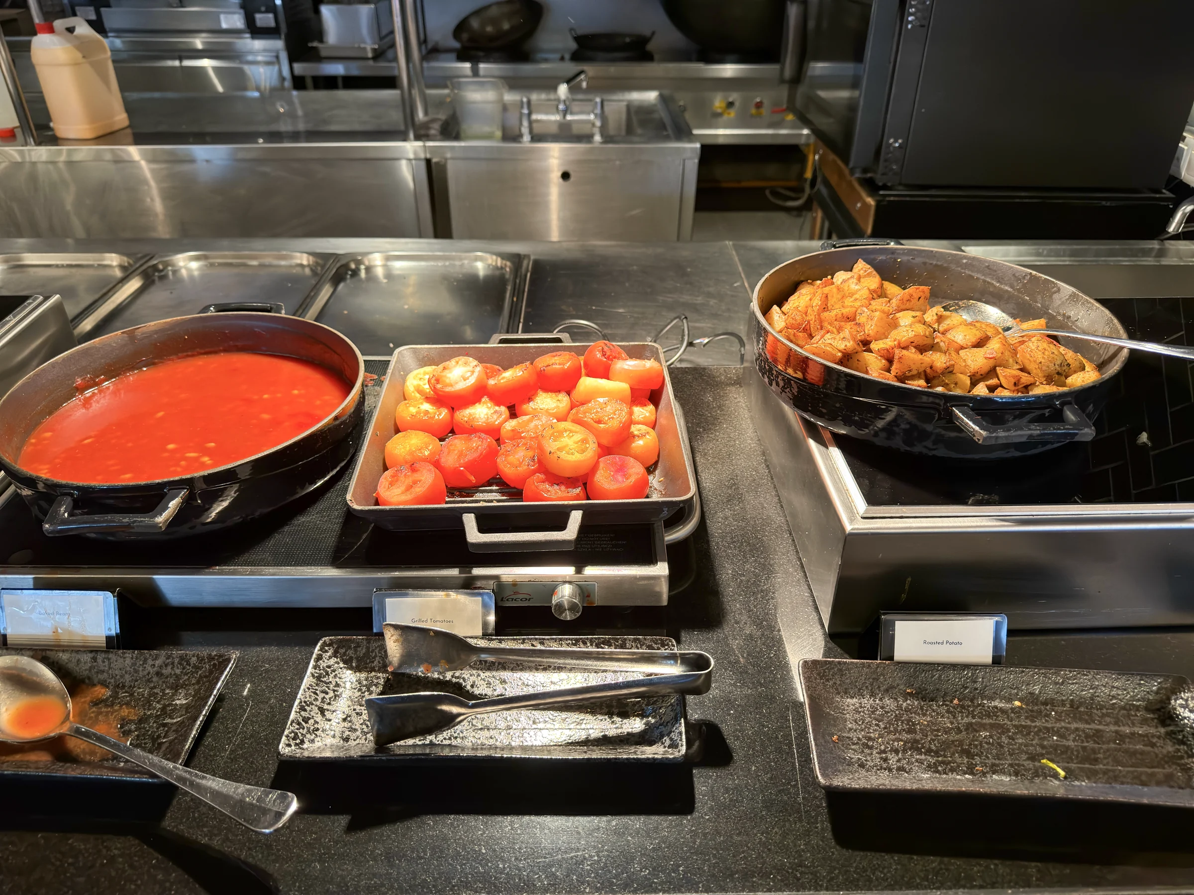 Brasserie 25の朝食ビュッフェ。