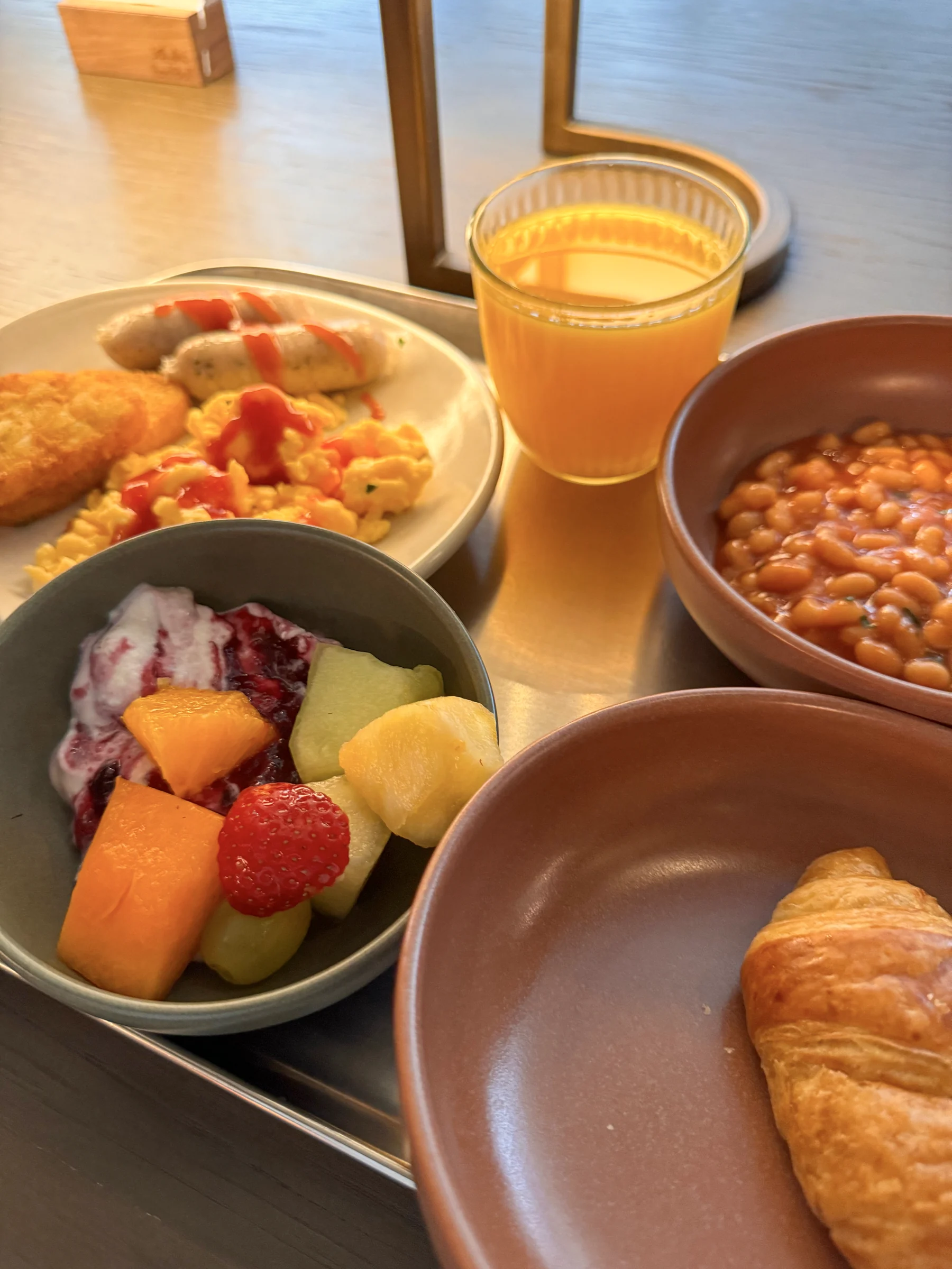 Fruit and hot dishes for breakfast. | November 2023