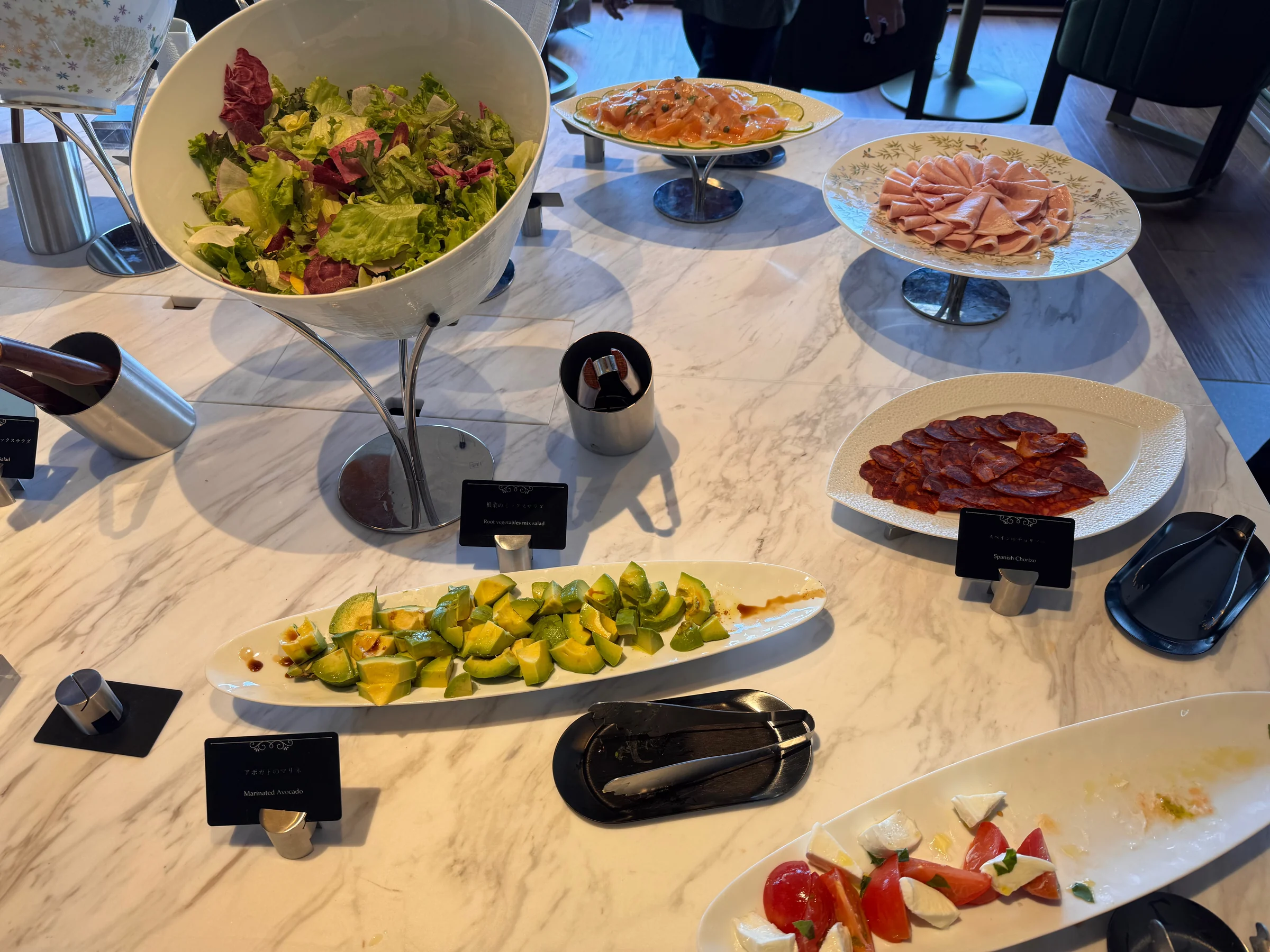 The breakfast counter with salad and ham