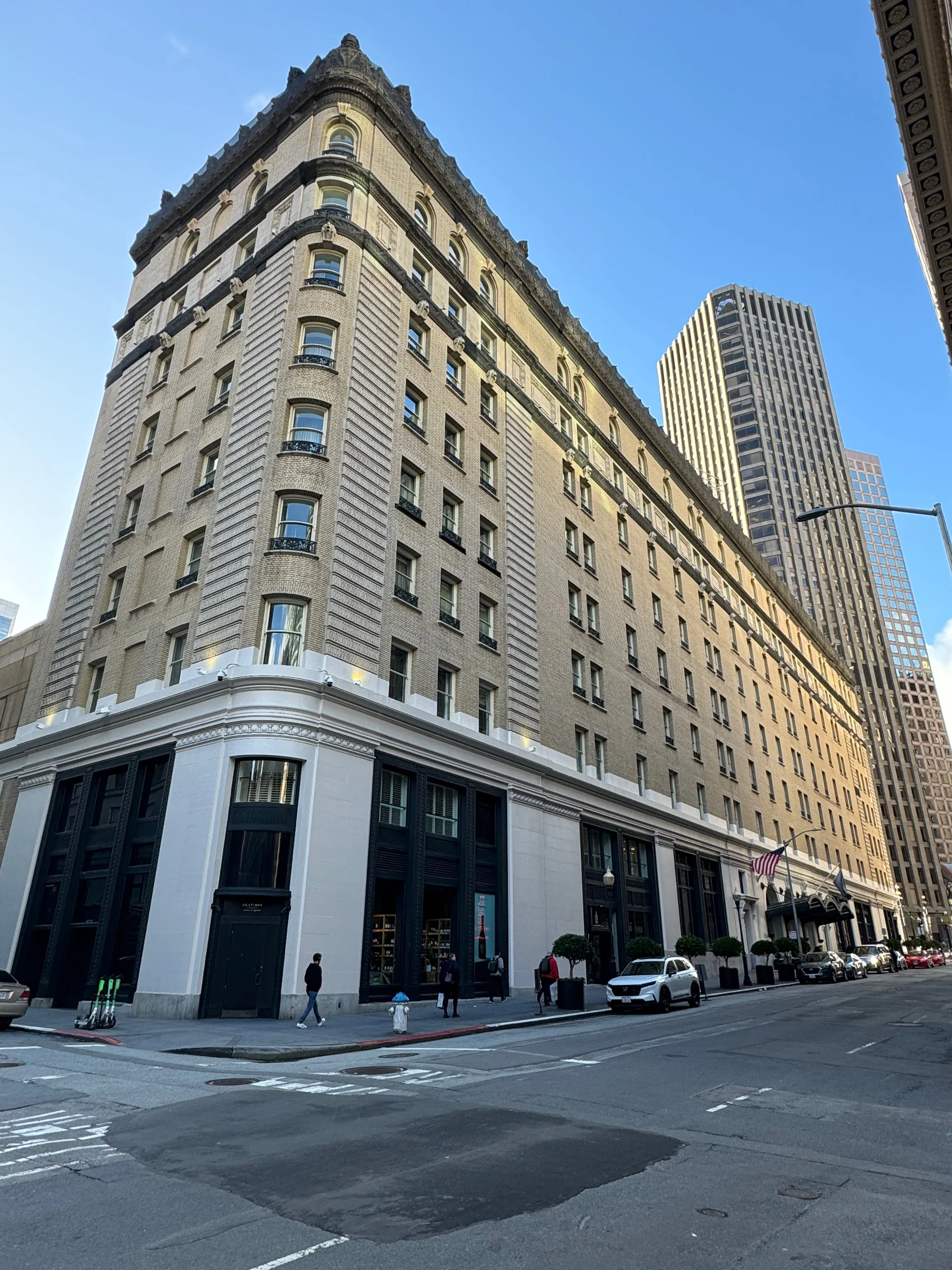 Looking up at Palace Hotel from the street corner.