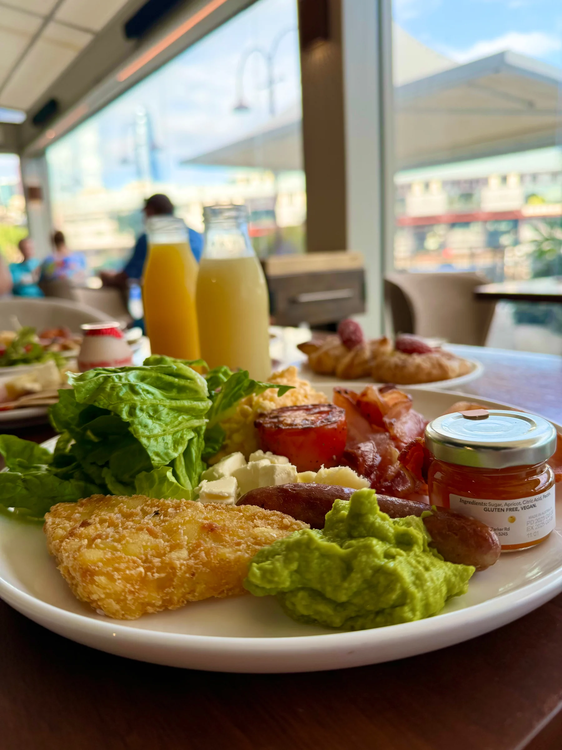 A breakfast plate with my choices.