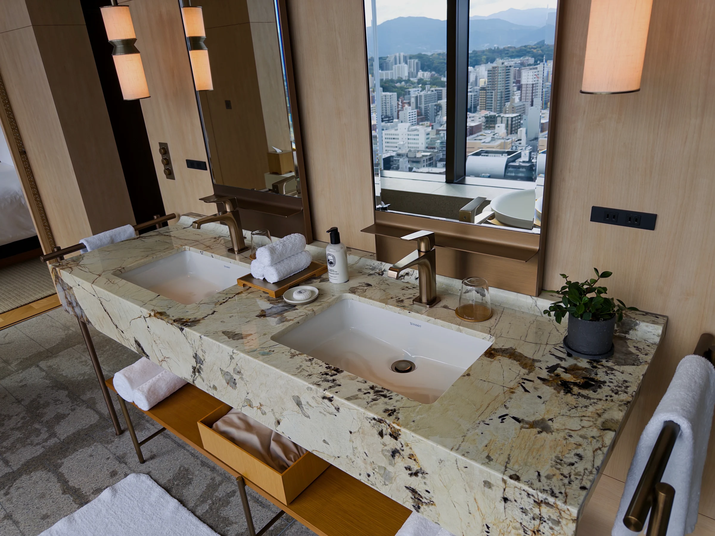 A stone-patterned counter with twin basins