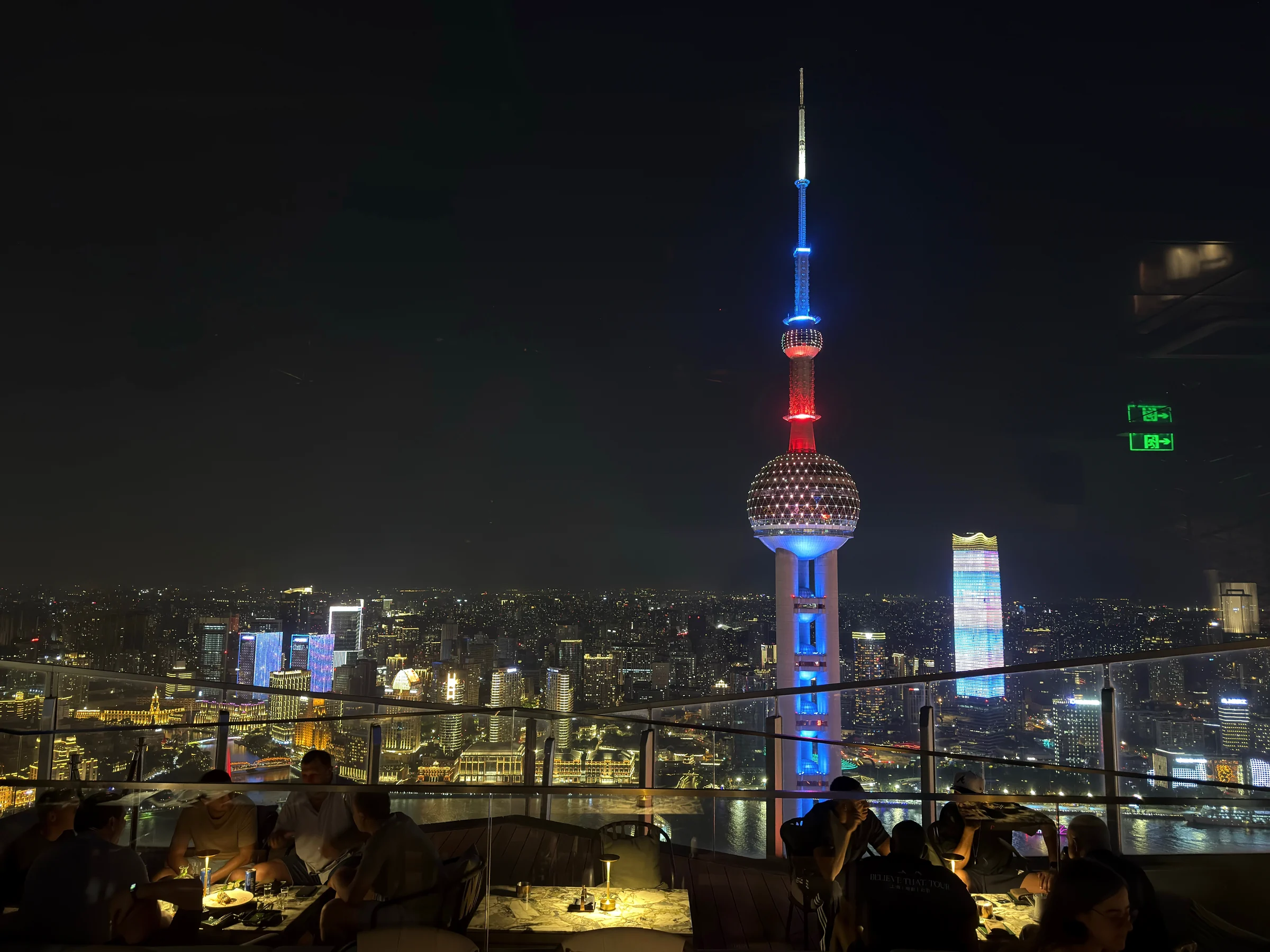 Flairのテラスから望む夜景