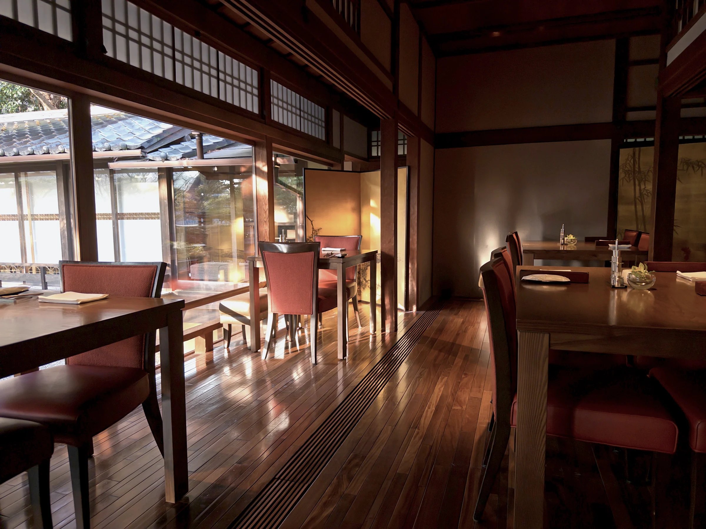 The morning dining room overlooking the garden
