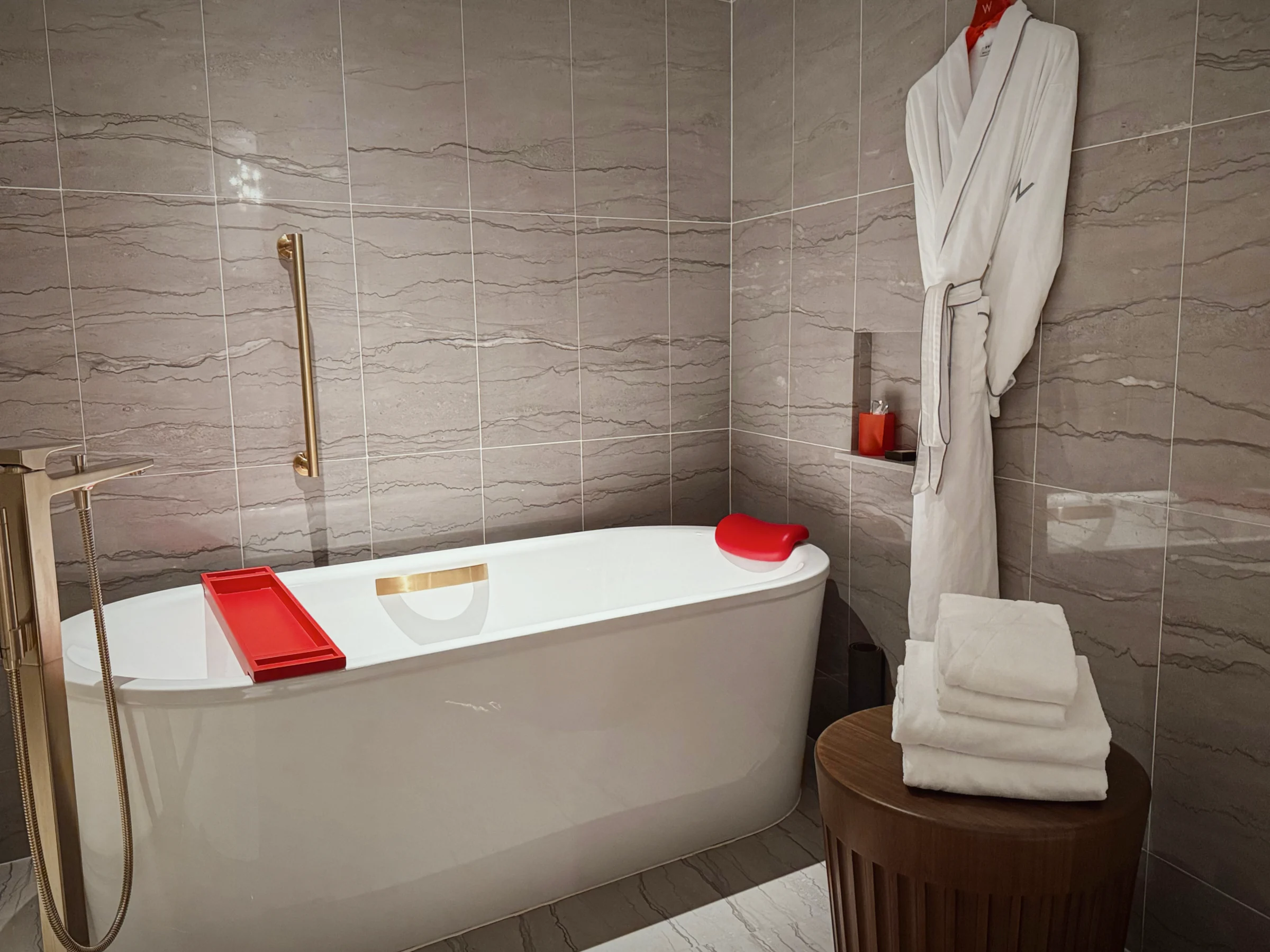 A large bathtub to stretch out in