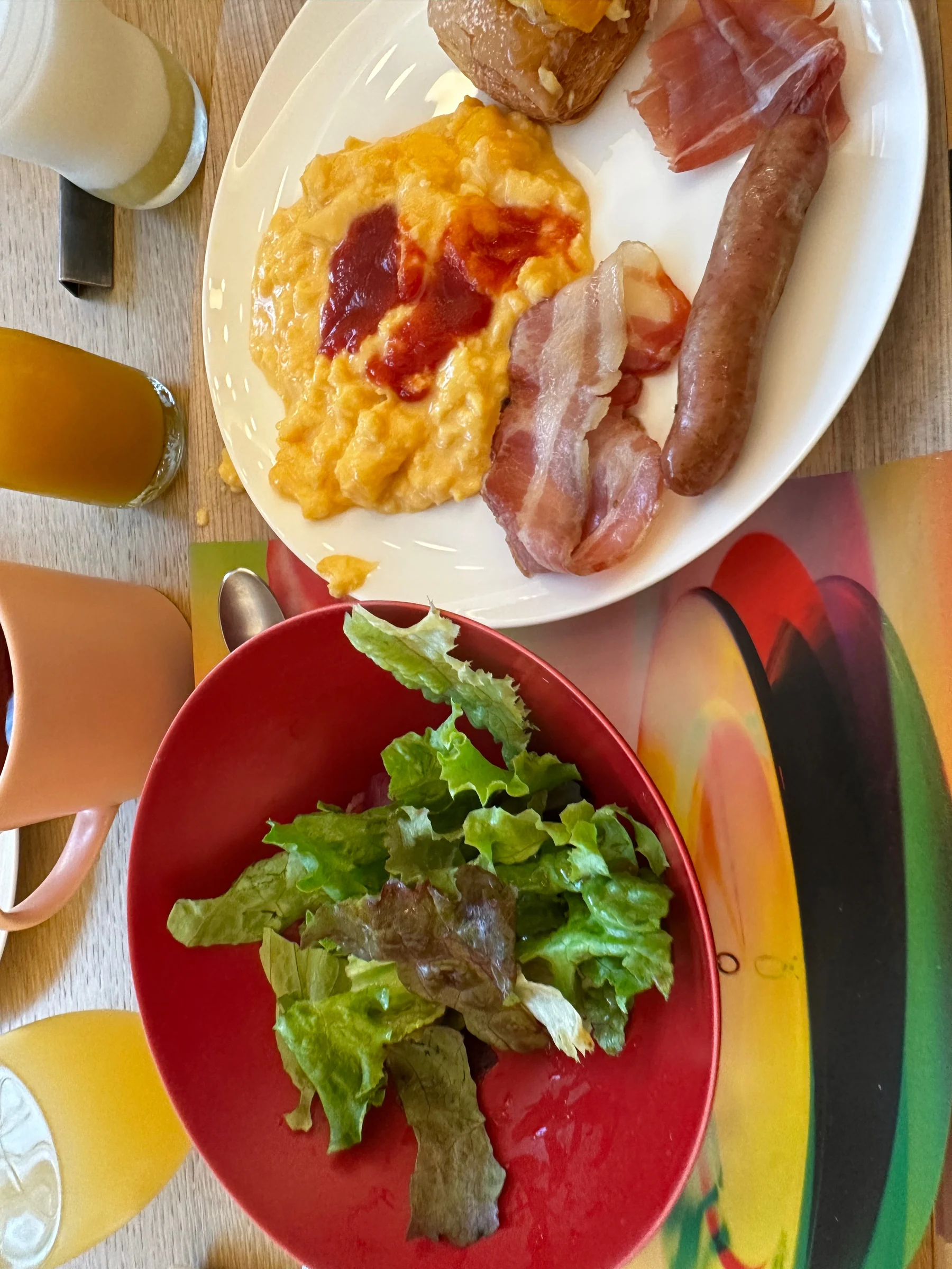 A Western-style breakfast plate. (July 2023)
